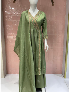 Ladies Flavour Super Embroidery Salwar Kameez Size Set at Wholesale Rate Ladies Flavour Super Embroidery Salwar Kameez Size Set at Wholesale Rate