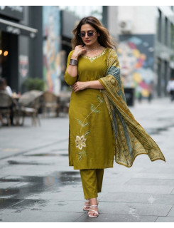 Aarvee Creation Kurtin Readymade Dress Size Set at Wholesale Rate
