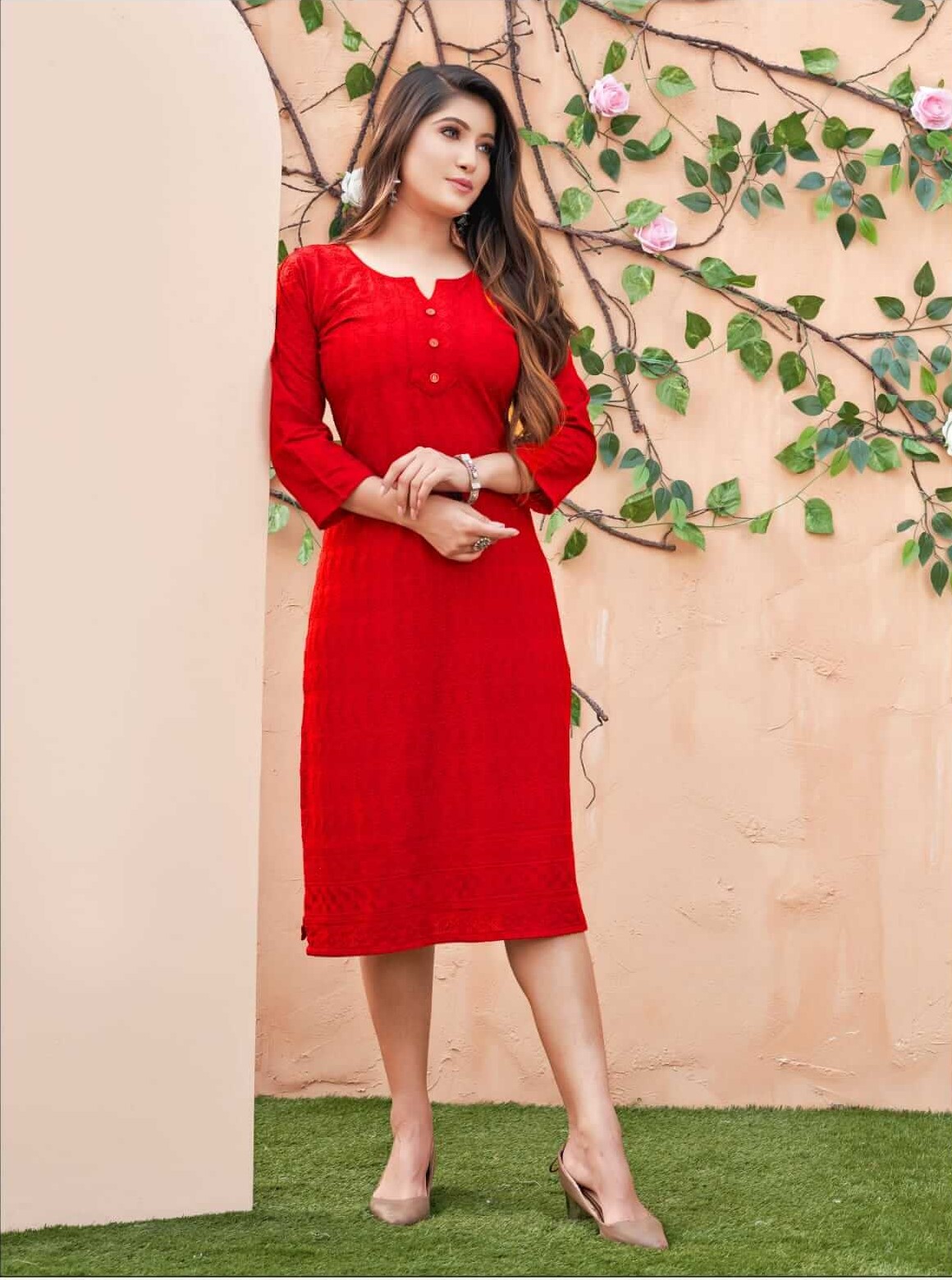 Lucknowi chikankari kurti with inner