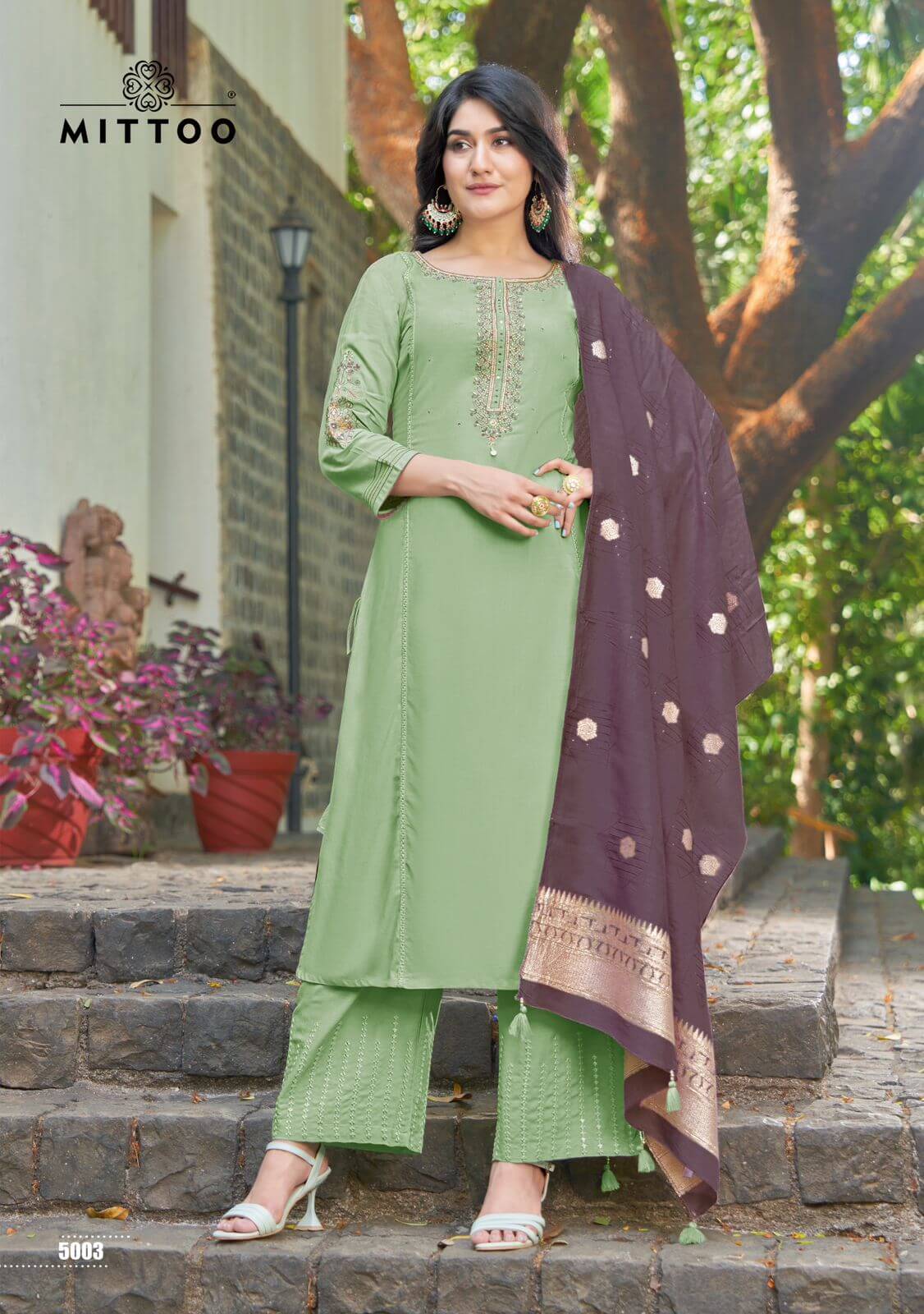 Mittoo Parnita Embroidery Salwar Kameez collection 1