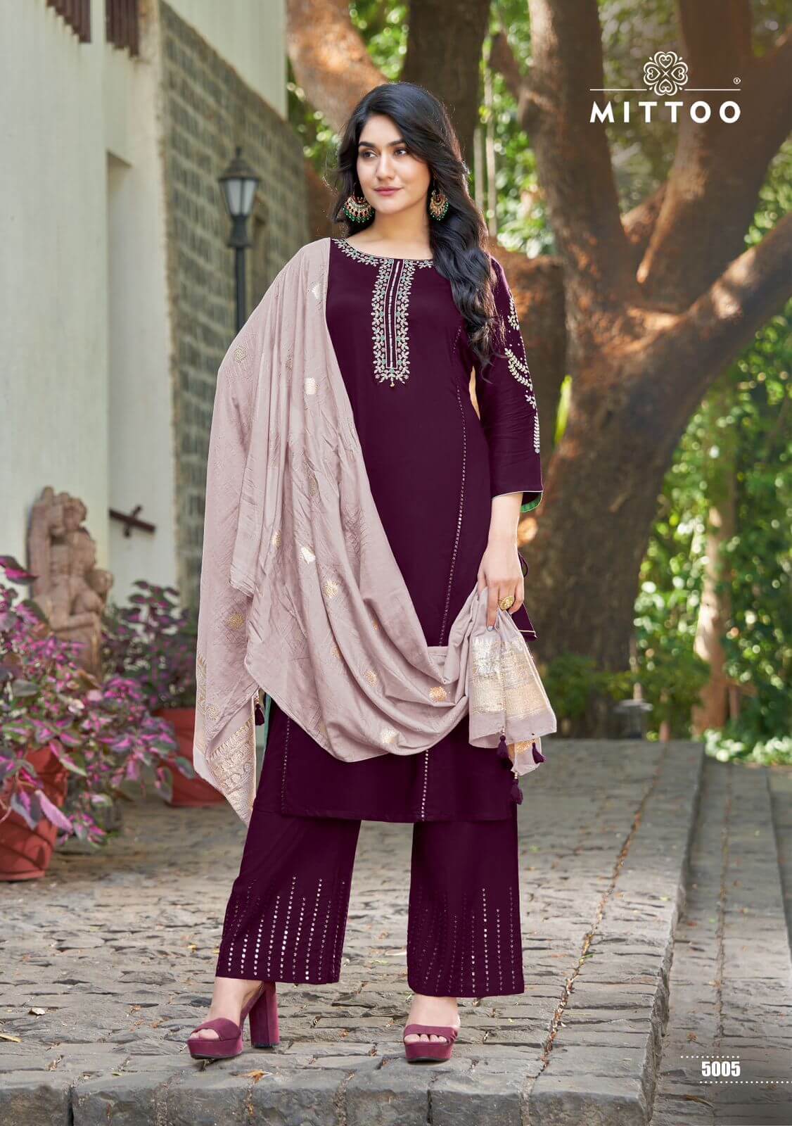 Mittoo Parnita Embroidery Salwar Kameez collection 5