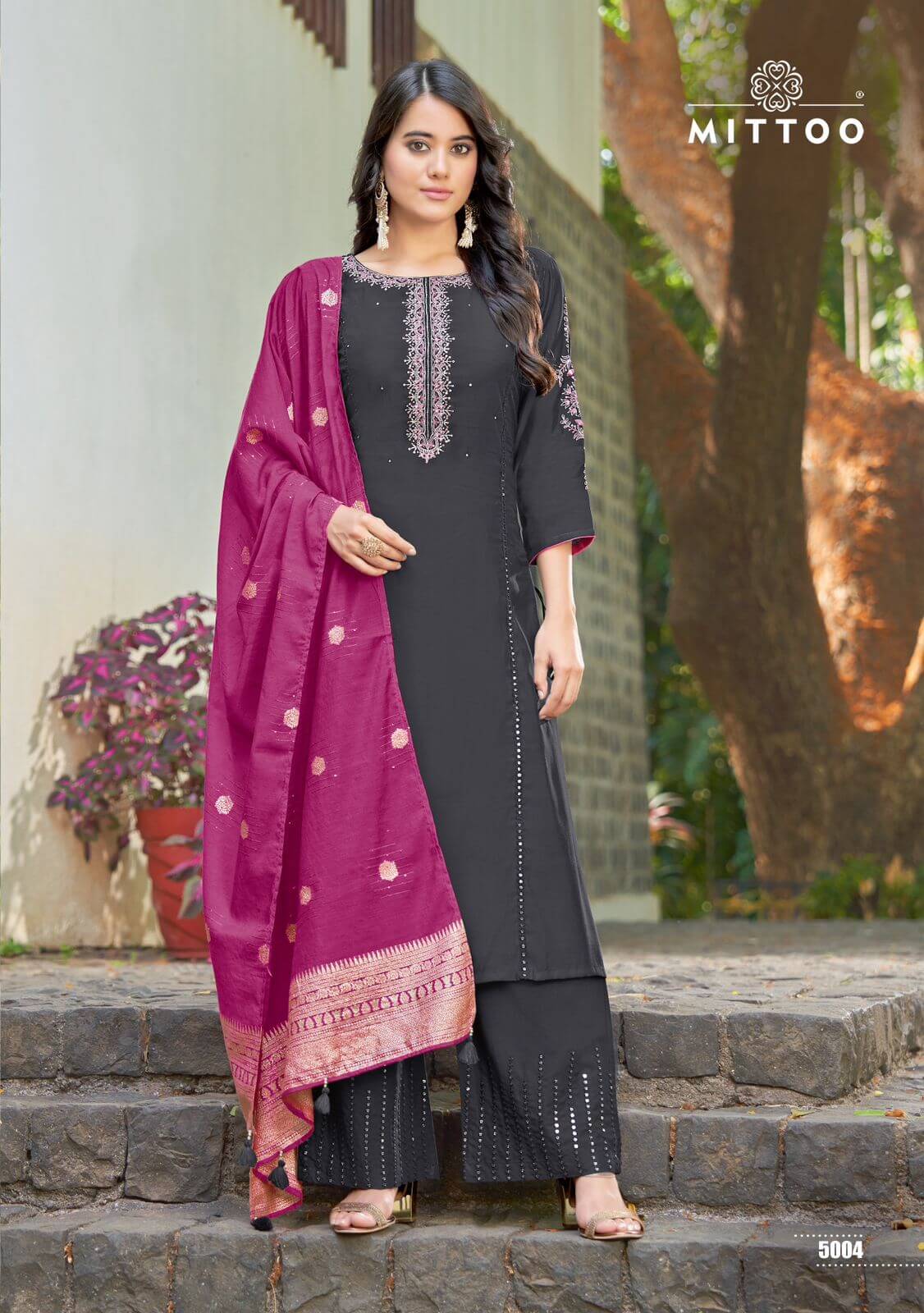 Mittoo Parnita Embroidery Salwar Kameez collection 4