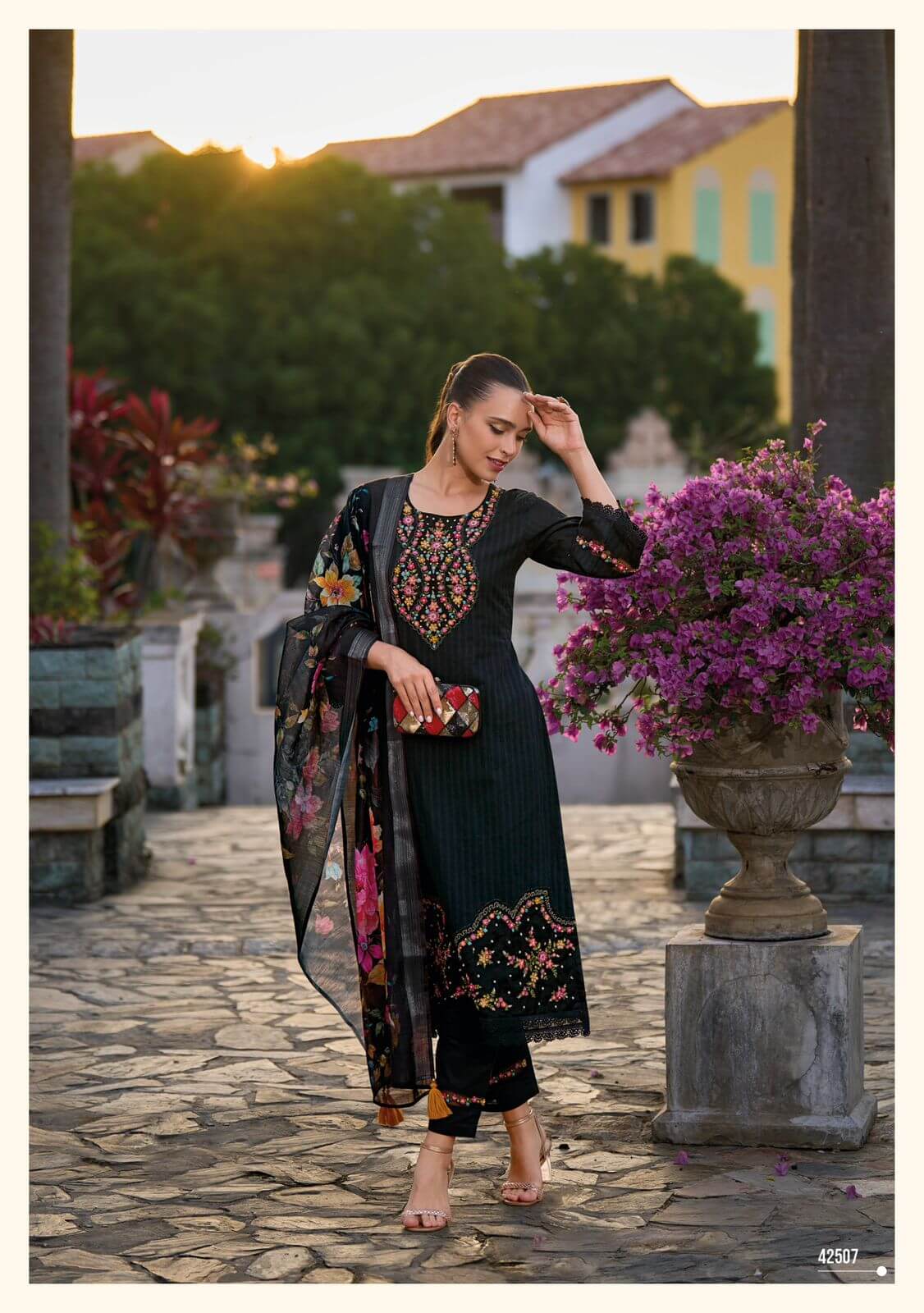 Kailee Begum Vol 5 Cotton Salwar Kameez Catalog collection 9